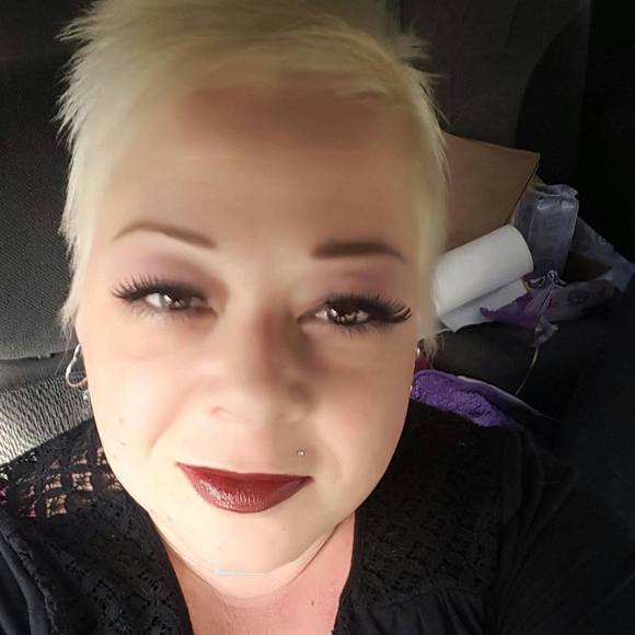 Meet your Posher, Michele - Picture 1 of 1